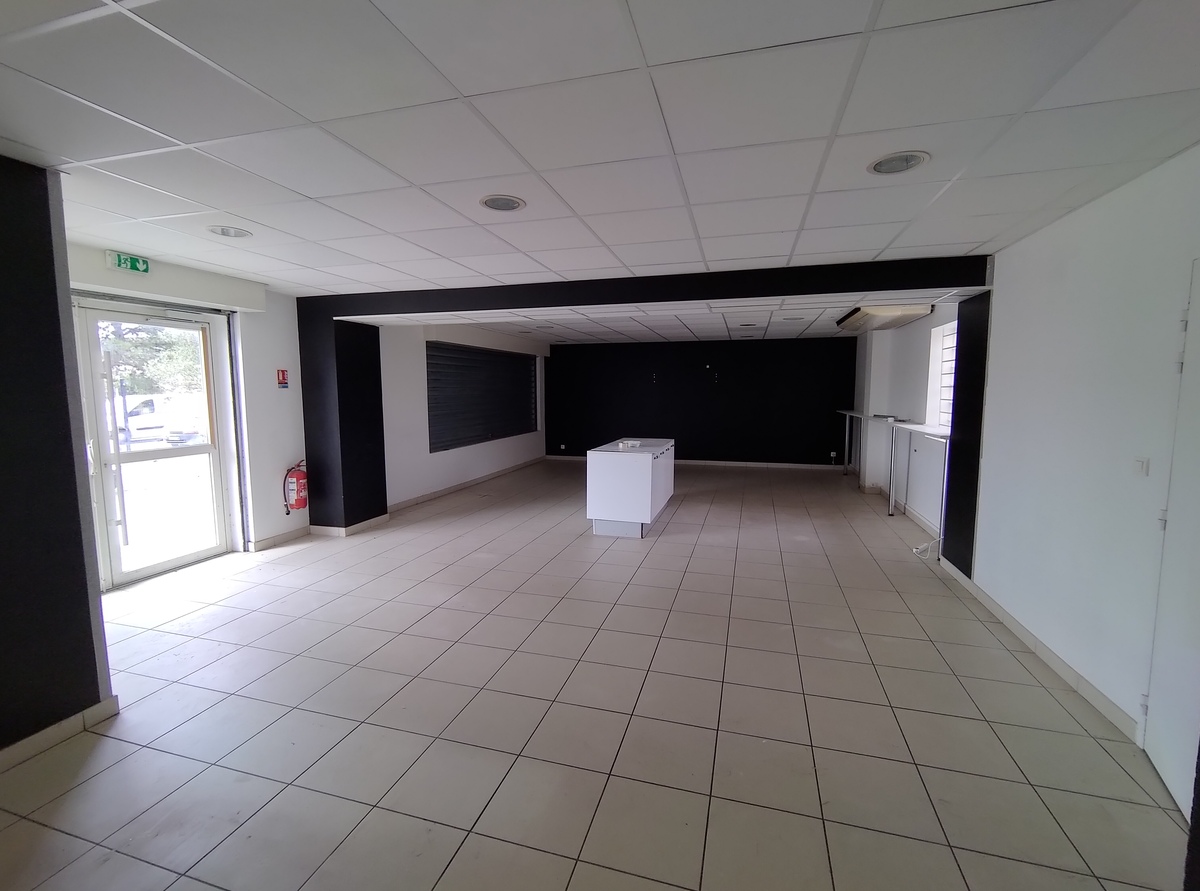 Parking extrieur - Istres
